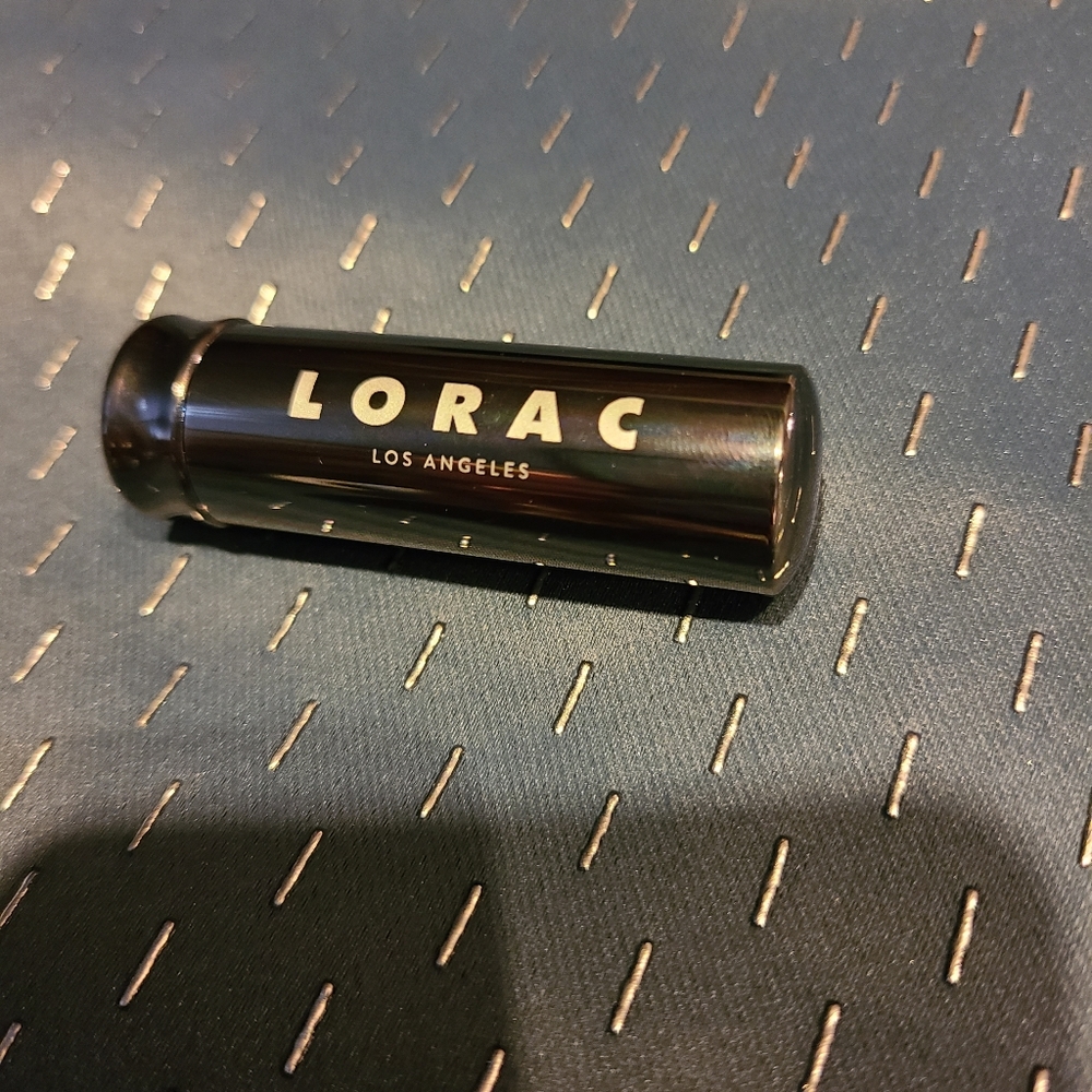 Lorac lip stick
